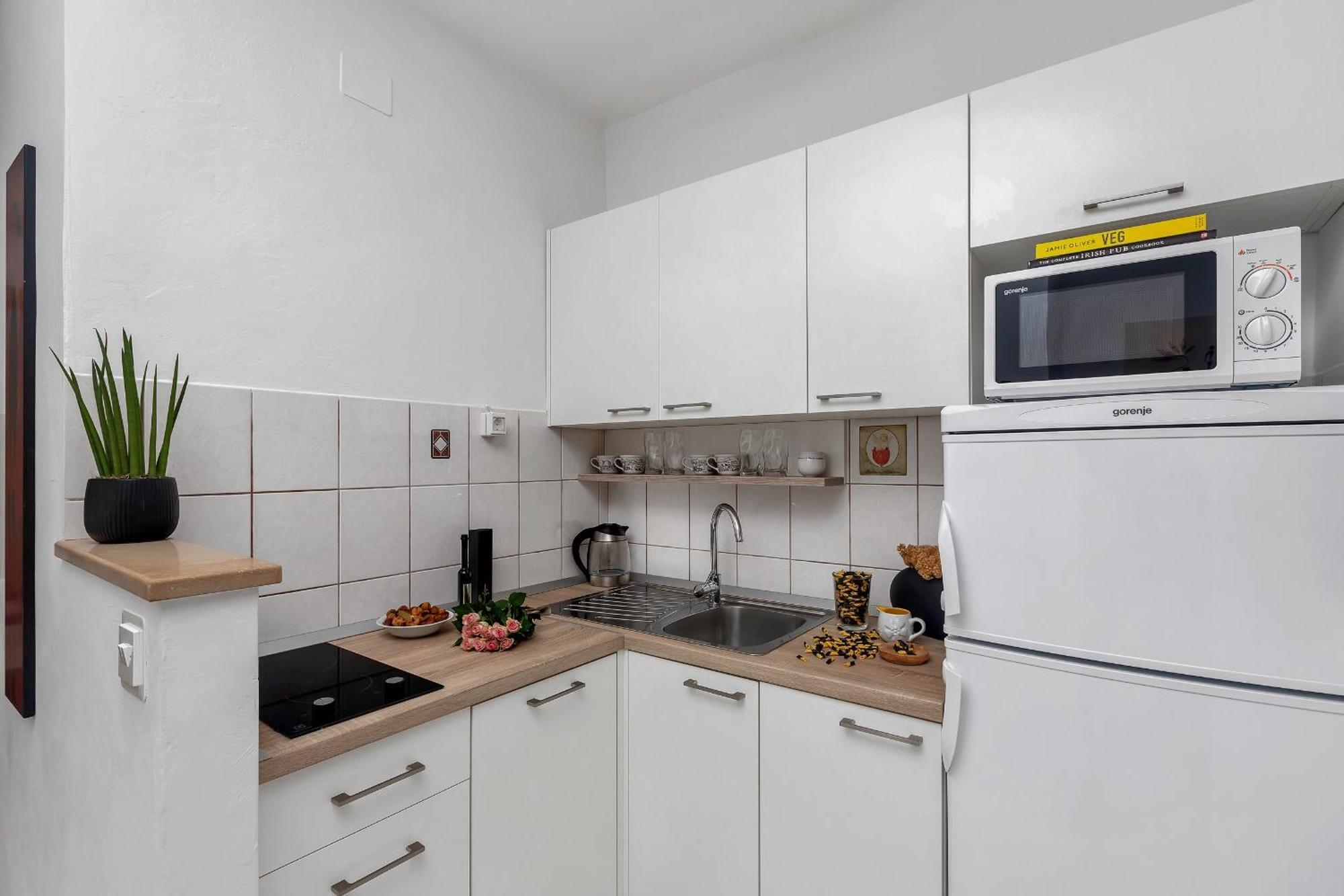 Apartments Strada Tučepi Oda fotoğraf