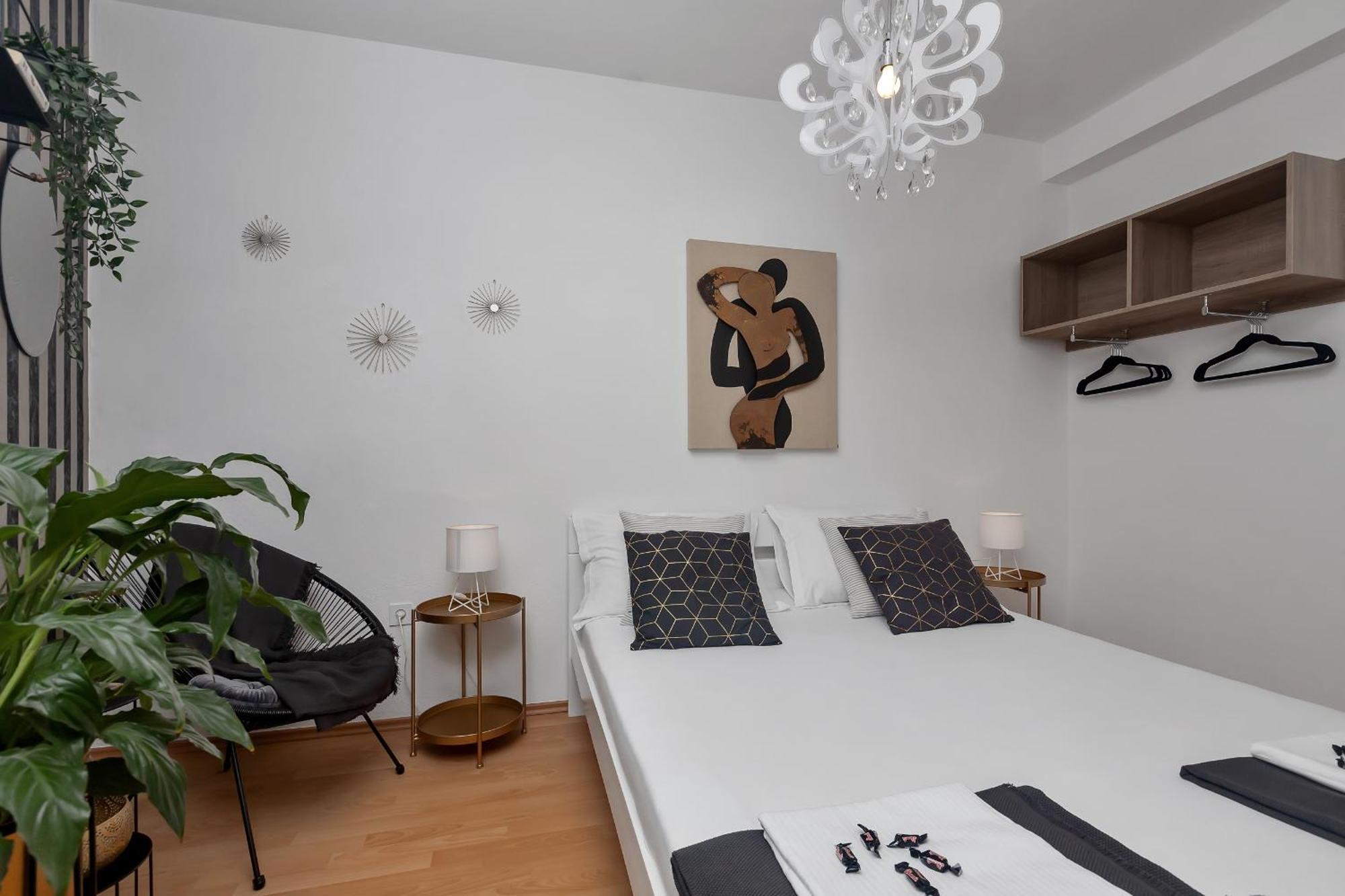 Apartments Strada Tučepi Oda fotoğraf